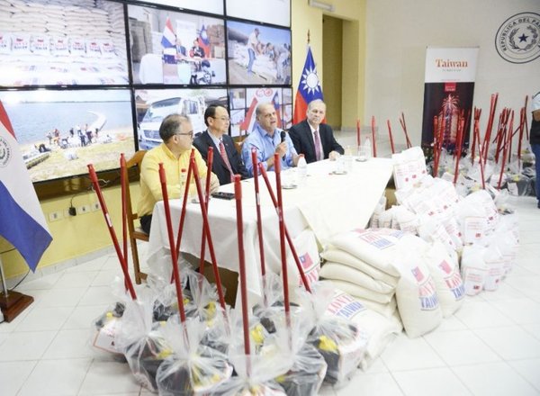 Taiwán donó kits y arroz para afectados - Edicion Impresa - ABC Color