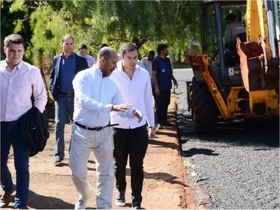 CDE apunta a    propia planta   de asfalto, similar a la de Foz