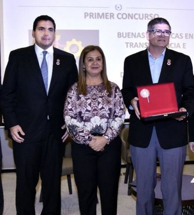 Premian las buenas prácticas en empresas - Edicion Impresa - ABC Color
