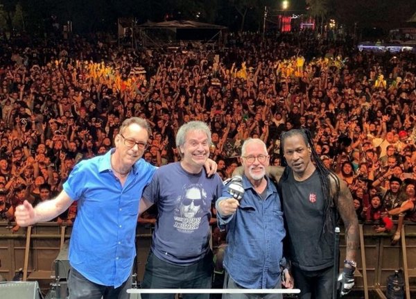 Dead Kennedys: espíritu vivo del punk - Edicion Impresa - ABC Color