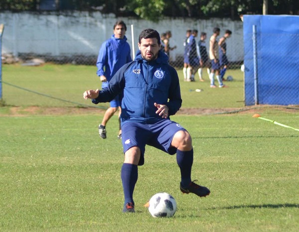 Ernesto “Pinti” Álvarez ya no sigue en Sol de América - ADN Paraguayo
