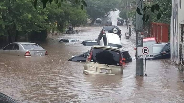 HOY / Concejal plantea que no se cobre tributo por desagüe pluvial mientras no haya obras