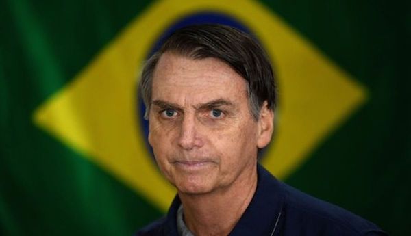 Las dificultades de la economía derrumban los mercados en Brasil