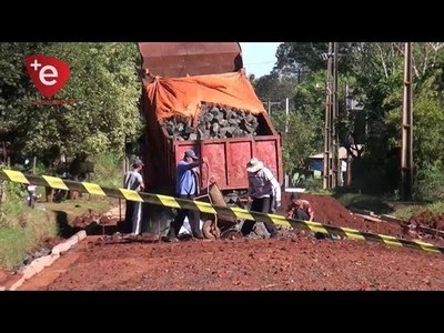 ENCARNACIÓN: MUNICIPIO MEJORA CAMINOS EN CERRITO