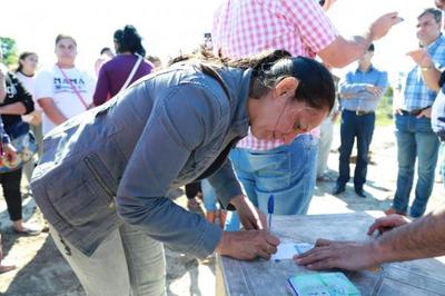 MDS articula acciones para facilitar pagos a familias asentadas en zonas inundadas | .::Agencia IP::.