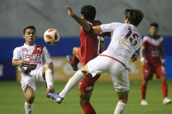 Nacional empató con River Plate