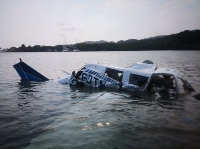 Cinco muertos en accidente de una avioneta en Honduras - Internacionales - ABC Color