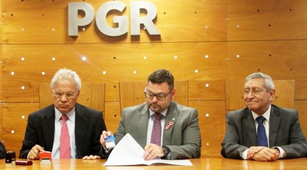 Ocultan acuerdo firmado con empresa panameña para reactivar azucarera - Edicion Impresa - ABC Color