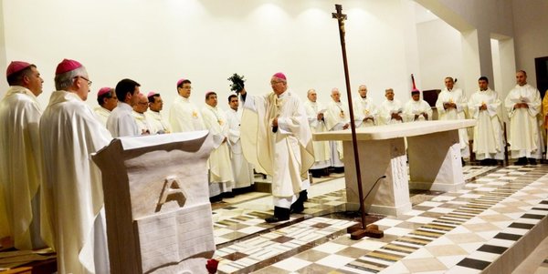 Achicamiento de familia y antitestimonio eclesial reducen las vocaciones, afirman - Edicion Impresa - ABC Color