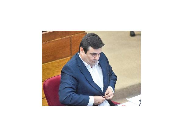 Diputado liberal agradece a Ovelar ayuda en intento de expulsión de su hermano