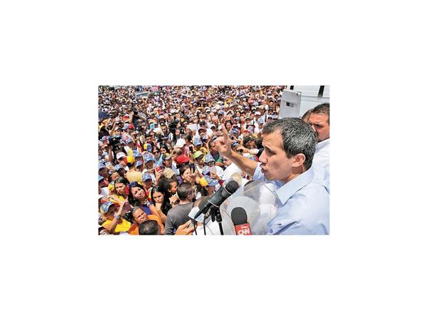 Misión de UE abordó en Venezuela vías para nuevos comicios