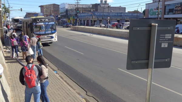 Chatarra, chofer malhurado, maltrato y redondeo = US$ 10 millones de subsidio - ADN Paraguayo