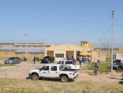 Riña en Emboscada deja dos reclusos heridos - ADN Paraguayo
