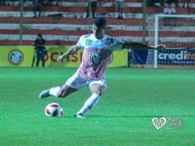 El Rayadito, robustecido, ante General Díaz