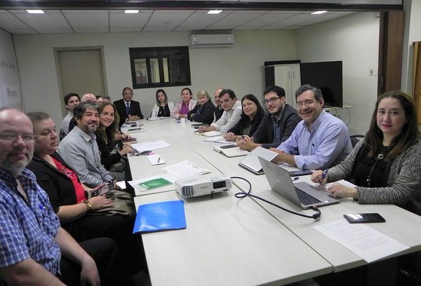 Paraguay cuenta con un plan de resistencia antimicrobiana, celebra Ministerio » Ñanduti