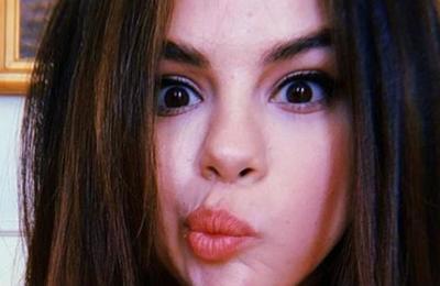 Selena Gomez reaparece en Instagram y supera los 9 millones de 'likes' con sus selfies - C9N