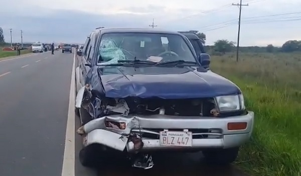 Motociclista fallece tras chocar contra una camioneta en Paraguarí