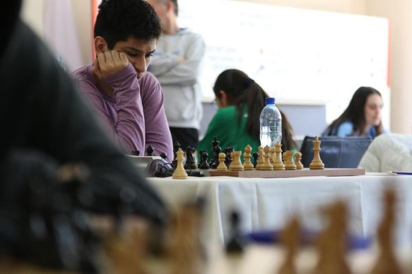 El argentino Coro ganó el “Suda” sub 20 de ajedrez