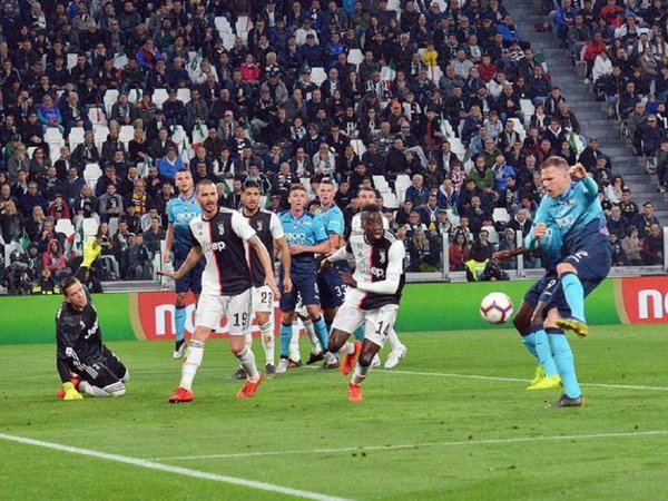 El Atalanta acaricia la 'Champions' y el Napoli humilla al Inter