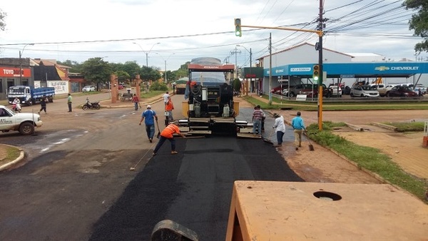 MOPC mejora capa asfáltica del centro de Concepción