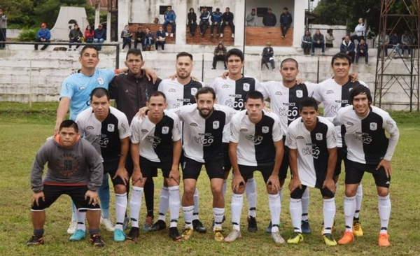 HOY / Tacuary toma el liderato de la Primera División B