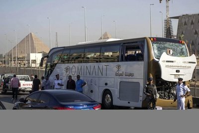 Al menos 17 heridos en atentado contra turistas en El Cairo cerca de pirámides - Internacionales - ABC Color