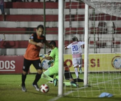 En la última volvió a ganar el rayadito - Deportes - ABC Color
