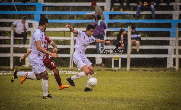 HOY / En marcha el Nacional B del fútbol de tierra adentro