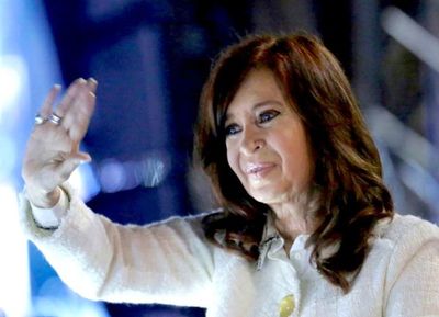 Para Cristina Kirchner llega la hora de sentarse en el banquillo