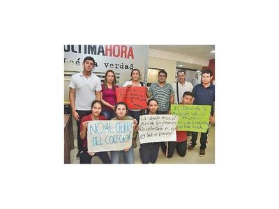 Exigen al MEC rever clausura de turno noche de un colegio