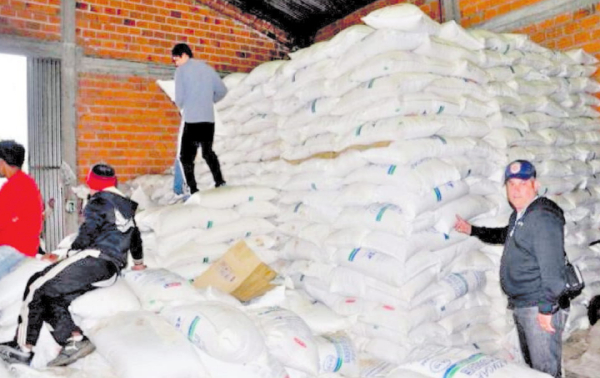 Fiscalía ordena a Aduanas que se libere unos 32.000 kilos de azúcar | Diario Vanguardia 07