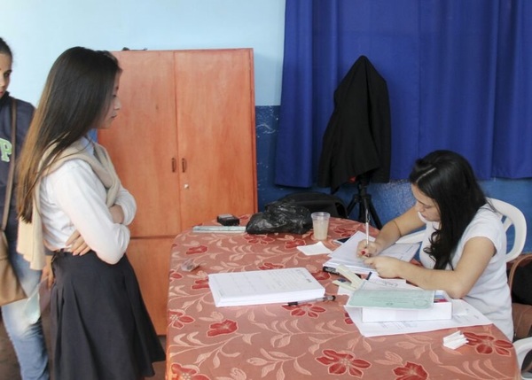 Tramitarán cédulas en tres escuelas de Presidente Franco