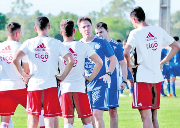 Albirroja inicia hoy tareas para la Copa | Diario Vanguardia 08