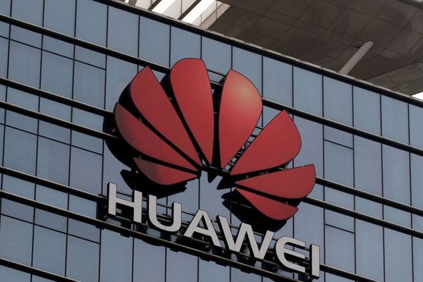 Google suspende algunos negocios con Huawei