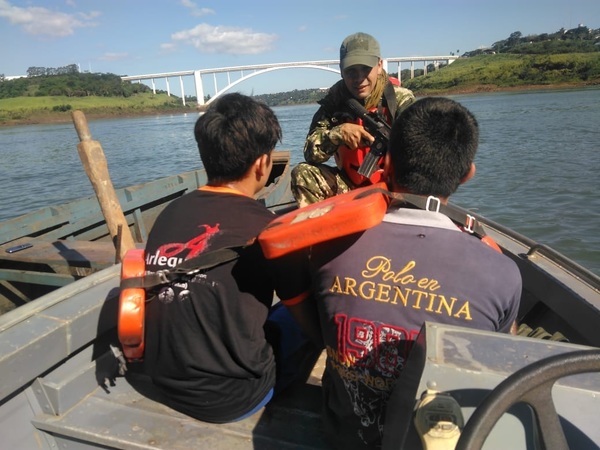 Detenidos cuando transportaban más de 71 kilos de marihuana - ADN Paraguayo