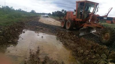 Santa Rosa en aislamiento por caminos intransitables - ADN Paraguayo