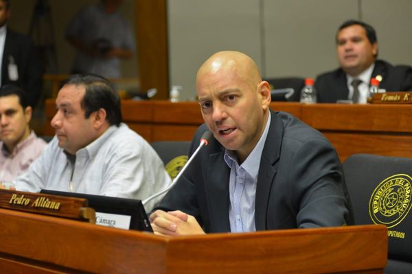 Piden que elecciones de mujeres sean en diciembre