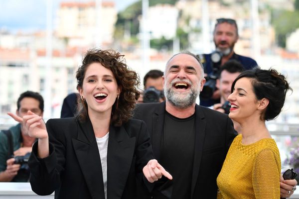 El cineasta Karim Ainouz rinde homenaje a las mujeres invisibles en Brasil