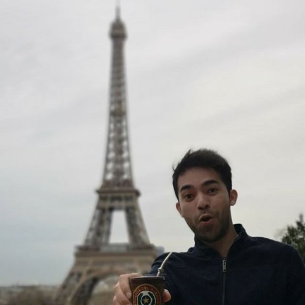 Desde el guaraní hasta la chipa, un youtuber comparte nuestra cultura en Francia - Periodismo Joven - ABC Color