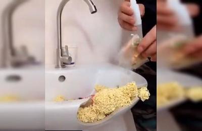 Repara un lavamanos utilizando solo fideos instantáneos - C9N