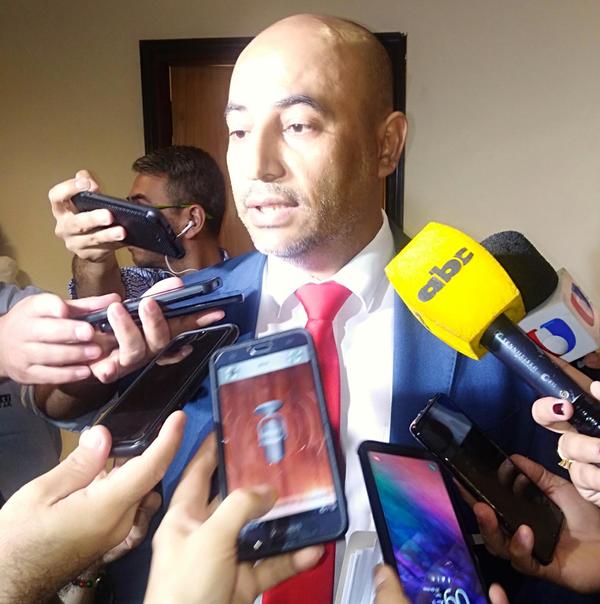 Anuncian que profesionales del dispensario médico de Diputados pasan al Ministerio de Salud - .::RADIO NACIONAL::.