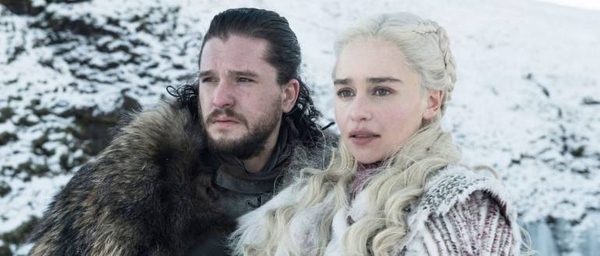 HOY / Games Of Thrones: la pifiada de la botella de plástico que escandalizó en todo el mundo