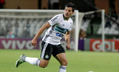 HOY / Regresa al país y tiene arreglado para integrarse a Sportivo Luqueño