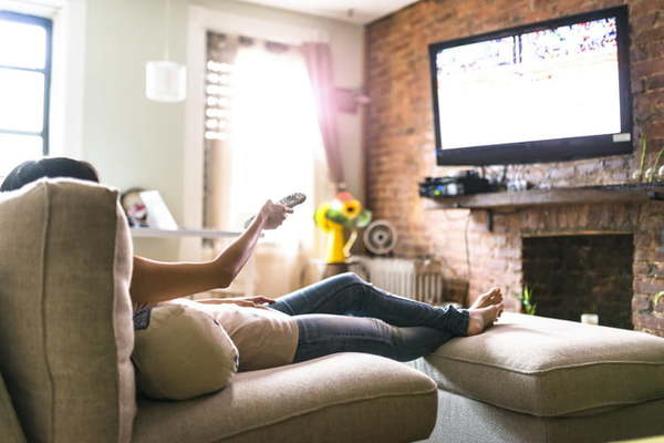 Te explicamos cómo montar un Tv en la pared paso a paso