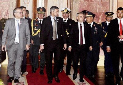 Definen jubilación de médicos - Edicion Impresa - ABC Color