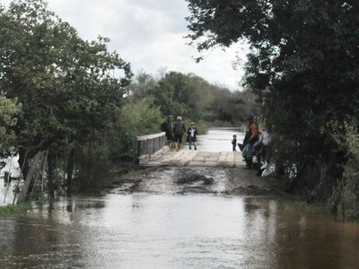 Caminos destrozados e intransitables tras lluvias en varios departamentos