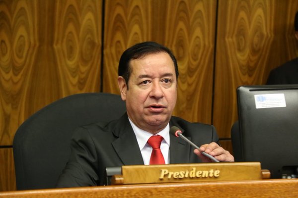Cuevas deberá dejar la presidencia de diputados si es imputado - ADN Paraguayo