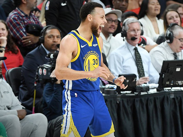 Curry guía a los Warriors a otra final de NBA