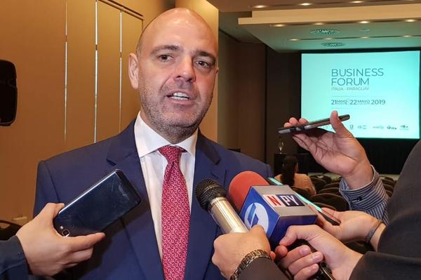 Anuncian millonaria inversión de cementera italiana en Paraguay - .::RADIO NACIONAL::.
