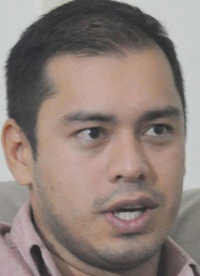 CDE: abundan planilleros y direcciones corrompidas, denuncia intendente - 730am - ABC Color